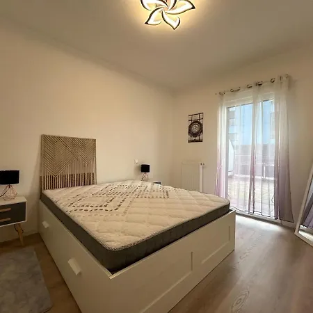 Cosy Avec Grande Terrasse