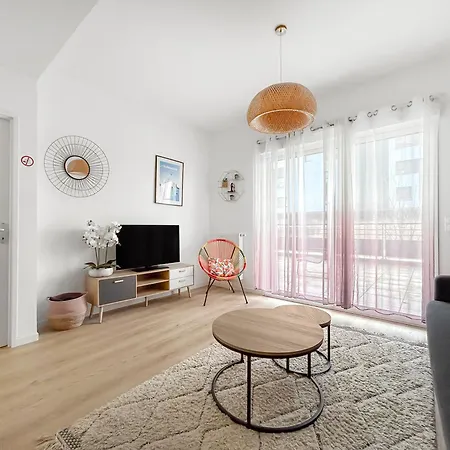 Cosy Avec Grande Terrasse 아파트
